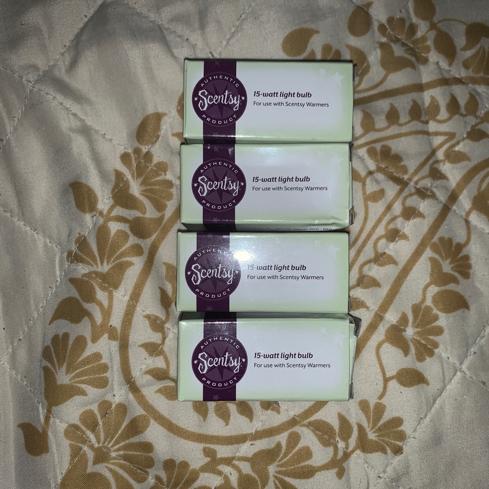 Scentsy 15 Watt Bulb
